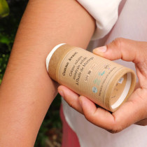 Crème solaire minérale solide à l’huile de Moringa SPF30