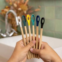 manche triangulaire en bois de charme – Hygiène dentaire